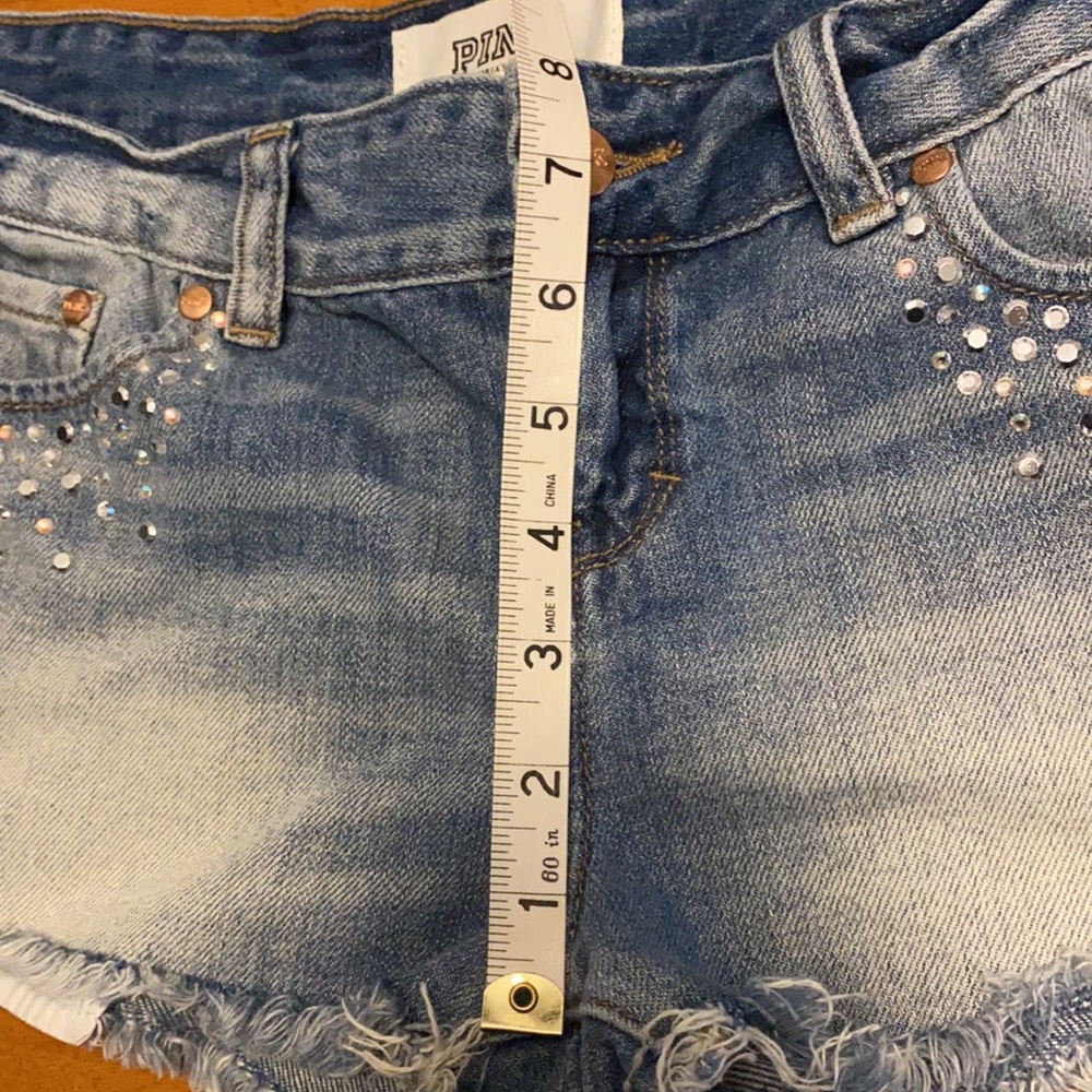 PINK Victoria’s Secret | Raw Hem Rhinestone Shorts 4 EUC Jean - Picture 11 of 12